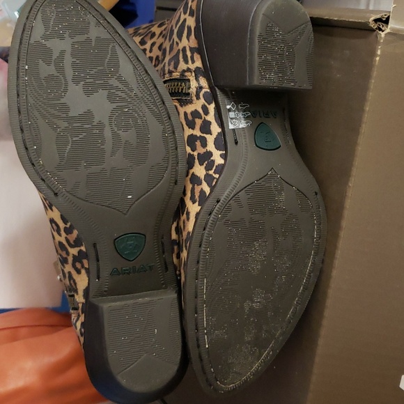 Ariat Leopard Print 7" leather Ankle boot, size 7B - Picture 6 of 7